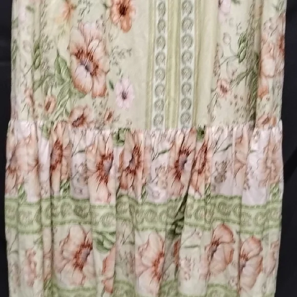 Rachel Zoe Floral Maxi Skirt in Cream and Green - Picture 6 of 15
